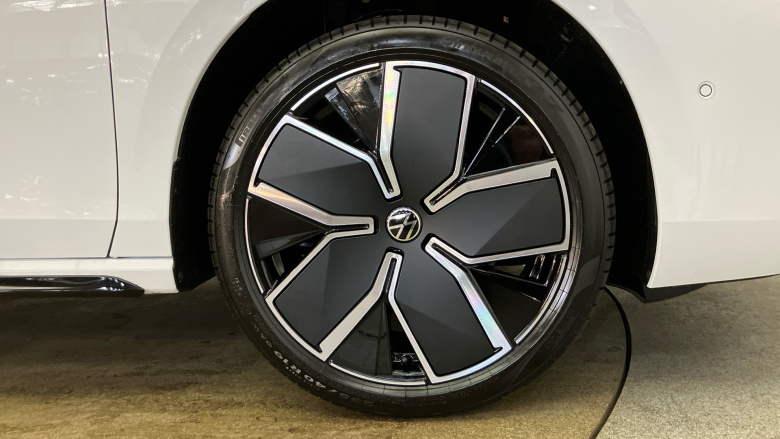 Volkswagen Passat 1.5 eTSI R-Line 5dr DSG Petrol Estate